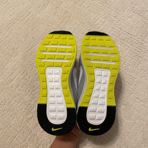 Nike Reposto little kids 2Y in light smoke grey + white check - new with box - Picture 4 of 9